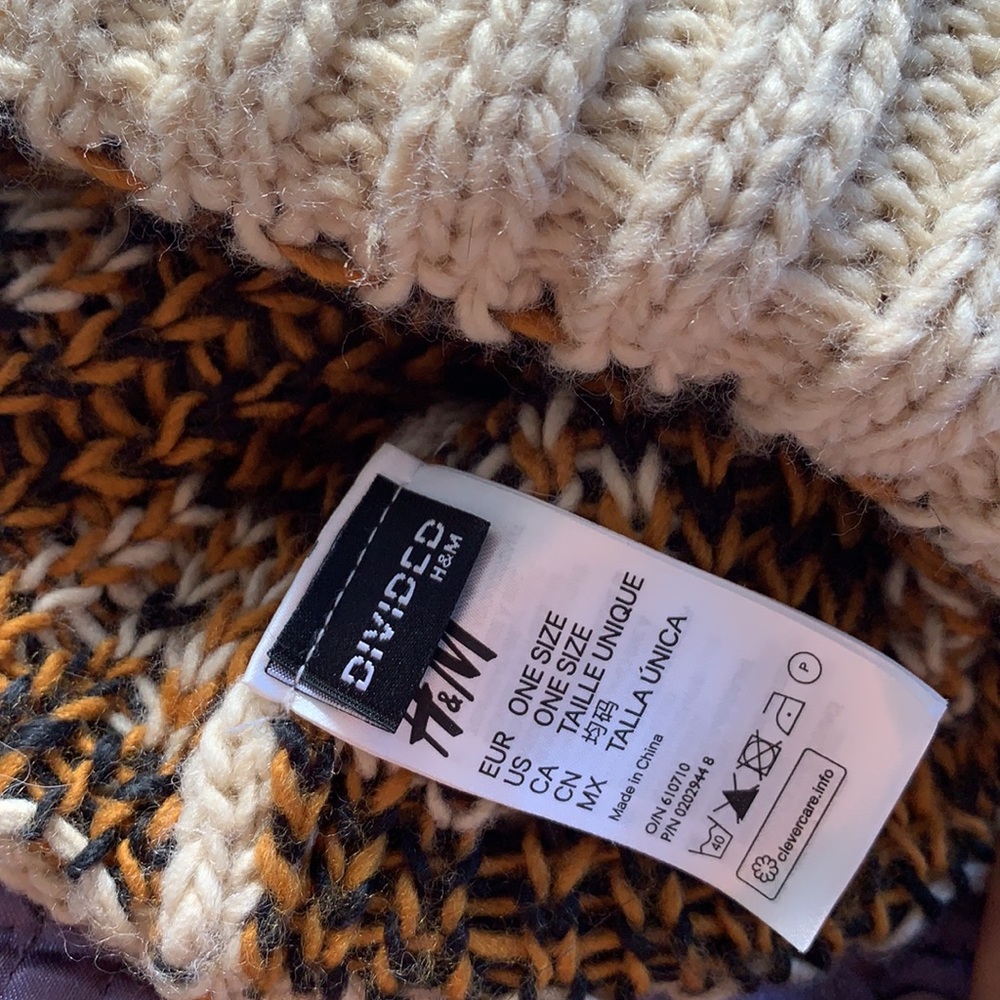 Leopard H&M Beanie - Picture 2 of 2
